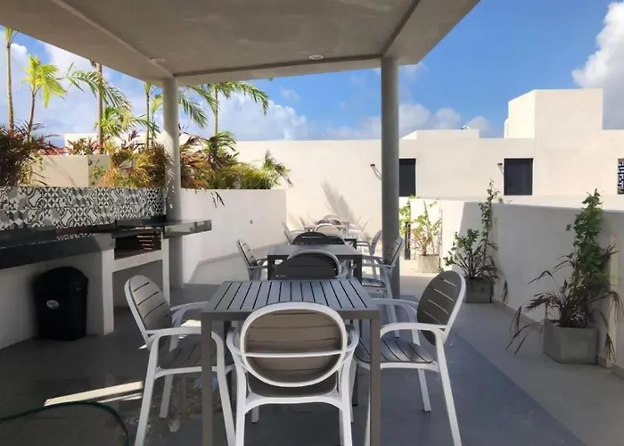 Deluxe Aparment Mamitas Zone * Playa del Carmen